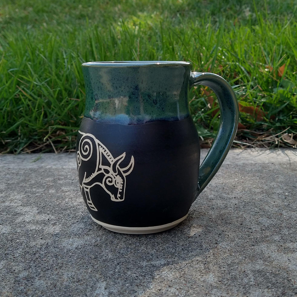 Large Celtic Bull Mug - 20 oz